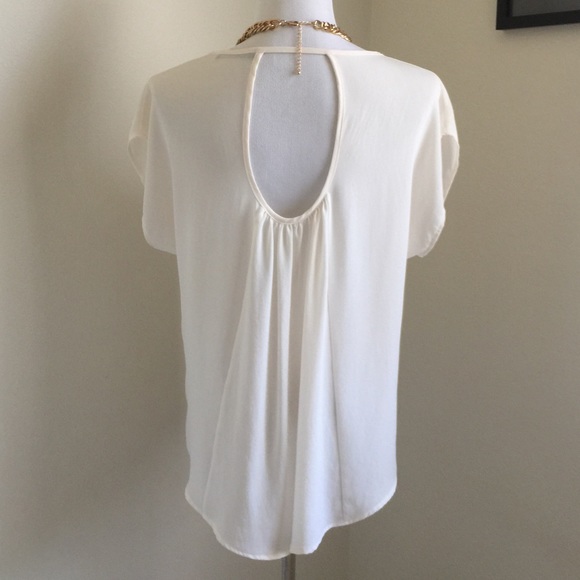 Creme Chiffon Top - Picture 2 of 2