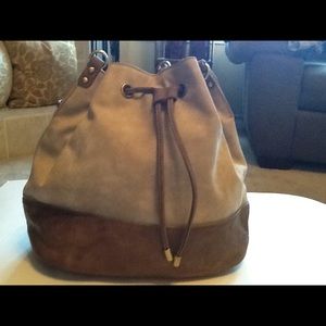 Two toned bucket bag