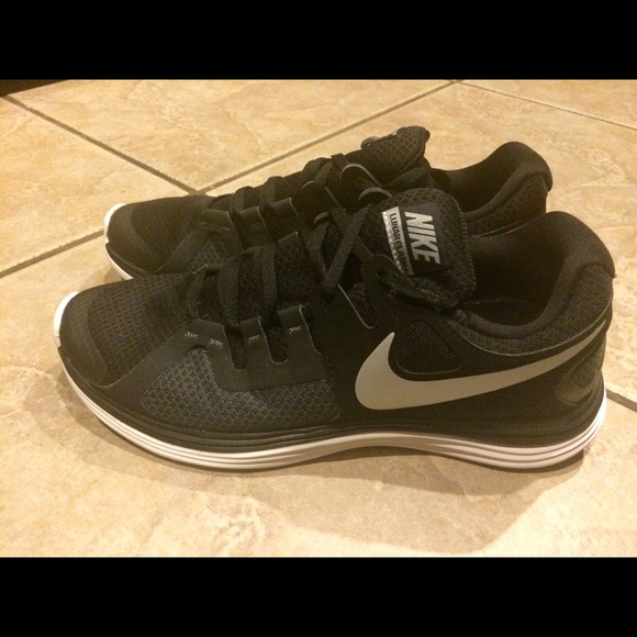 Nike Shoes - Nike lunarflash+ tennis shoes