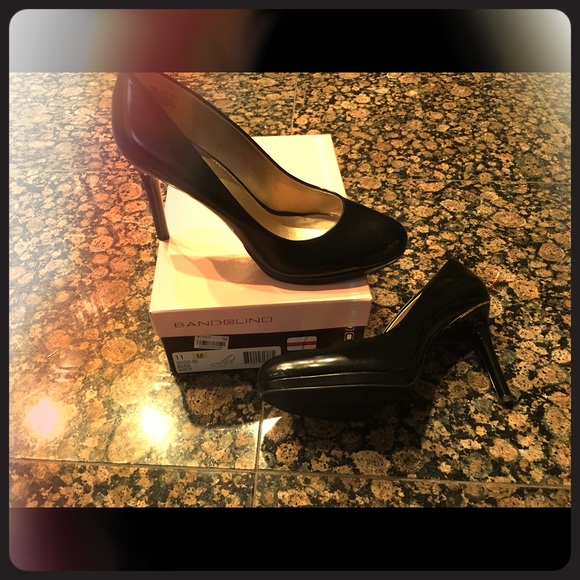 $25 Sexy & Classy - Get the job done heels! - Picture 1 of 5