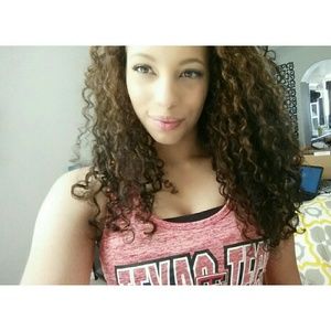 Meet your Posher, Avery