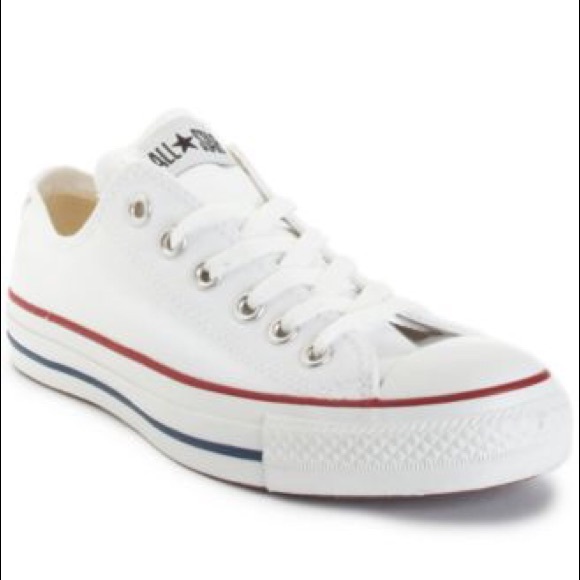 Women's Chuck Taylor White Sneakers