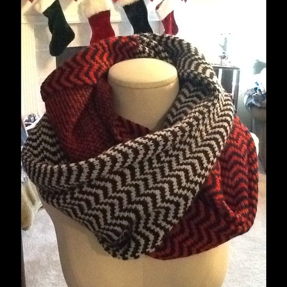 Red and black knitted infinity scarf