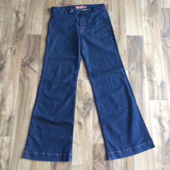 Lucky Brand Denim - Lucky brand flare jeans❗️flash sale❗️