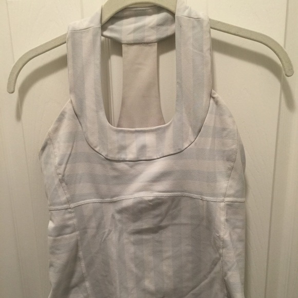 Lululemon tank top size 8