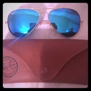 NWOT Ray Ban blue mirrored aviator