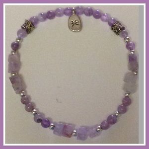 Gorgeous lilac bracelet