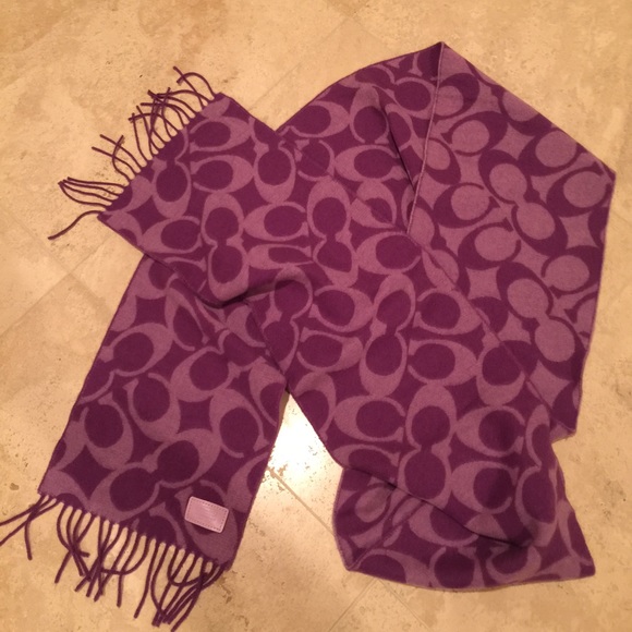 Coach Purple Signature Wool Scarf - Picture 1 of 3