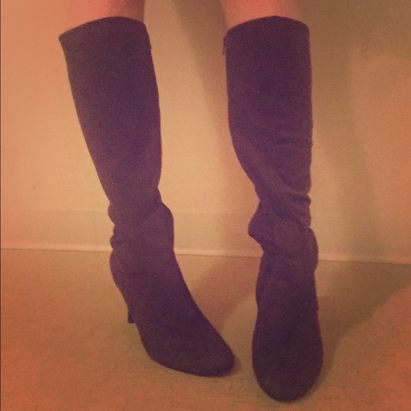 Stunning dark gray high boots