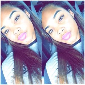 Meet your Posher, Jenae