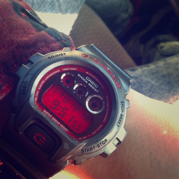 G shock .