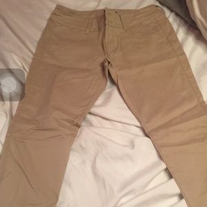 American Eagle size 6 Skinny Khakis