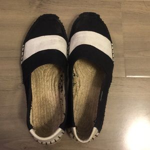 Soludos slip on