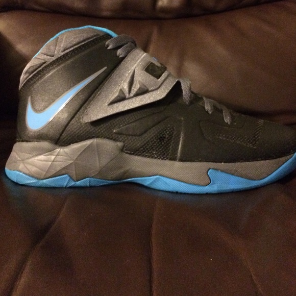 Lebron soldier 7