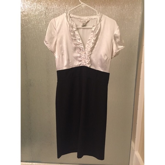 ♦️Black and white sophisticated dress