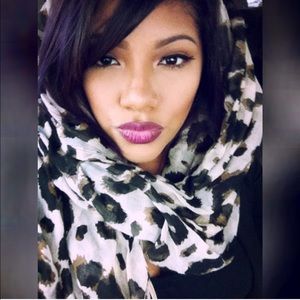 Meet your Posher, Mimi