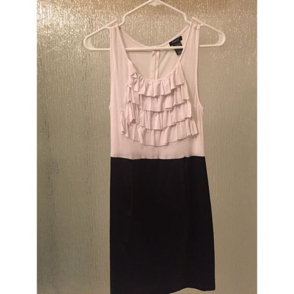 ♦️Black and white sheek pencil dress