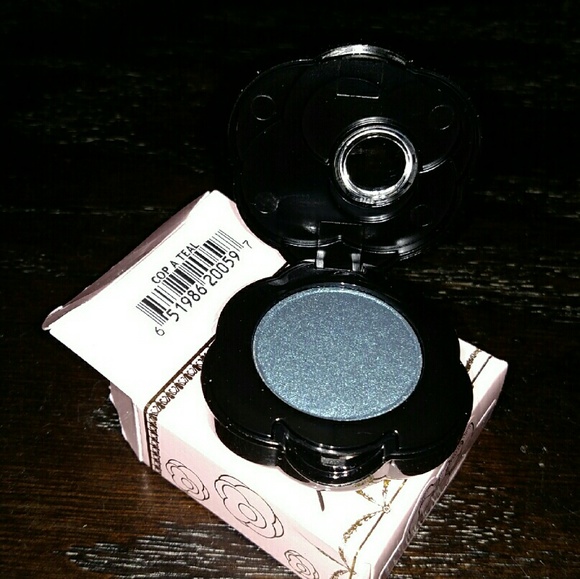 Too Faced eye-shadow single Mix n Match! - Picture 3 of 3