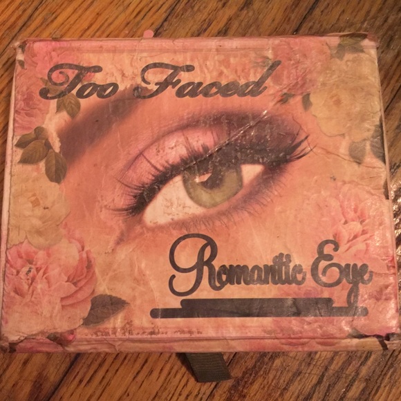 AUTHENTIC Too Faced Romantic Eye