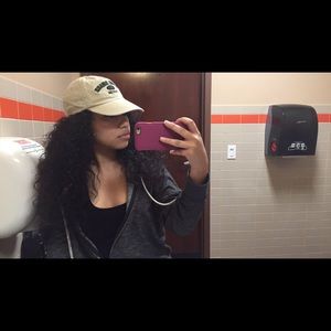 Meet your Posher, Genesis