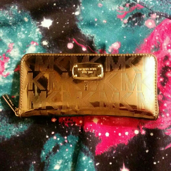 Michael  Kors  wallet