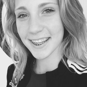 Meet your Posher, Lacey