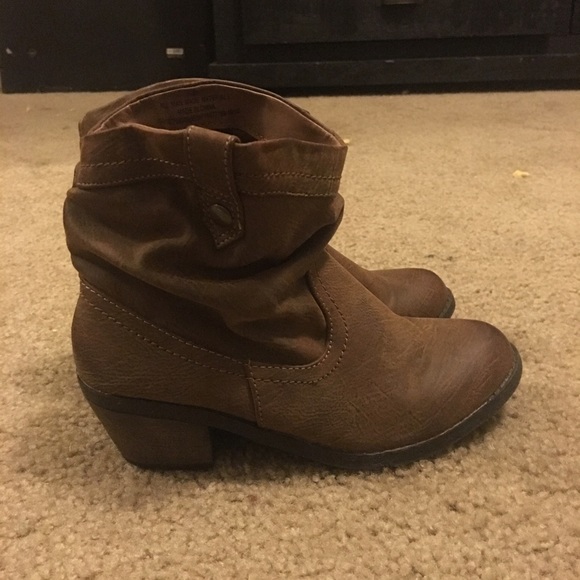 Brown kids boots - Picture 2 of 3