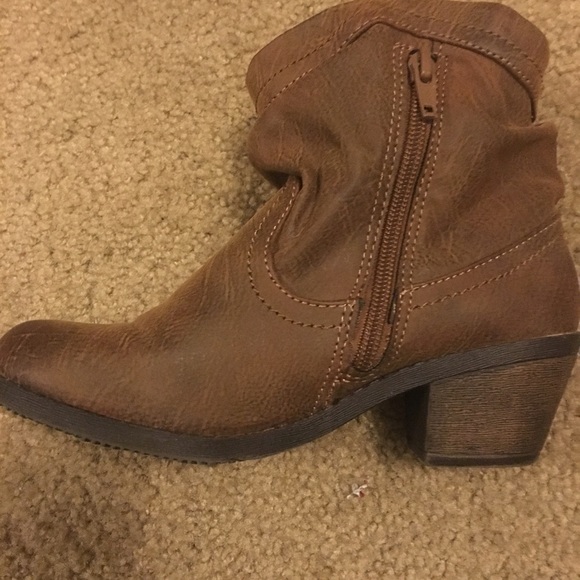 Brown kids boots - Picture 3 of 3