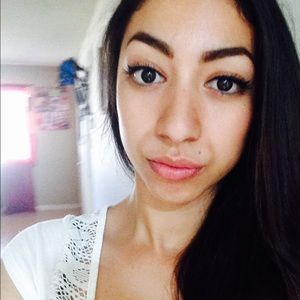 Meet your Posher, Angelica