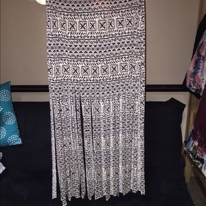 Tribal print skirt