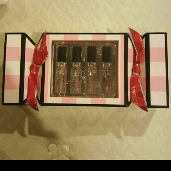 Vs perfume new in box