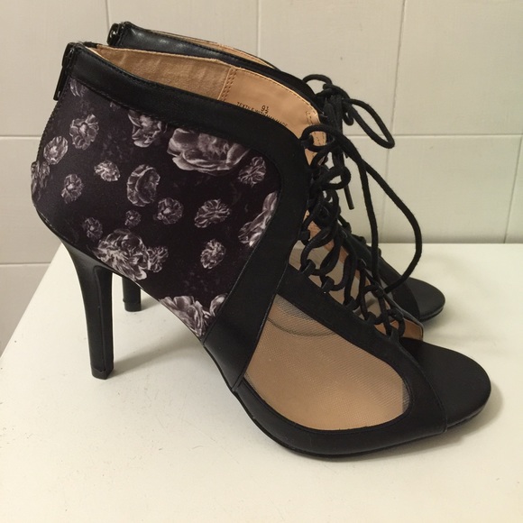 Prabal Gurung x Target ghillie heels 9.5 like new