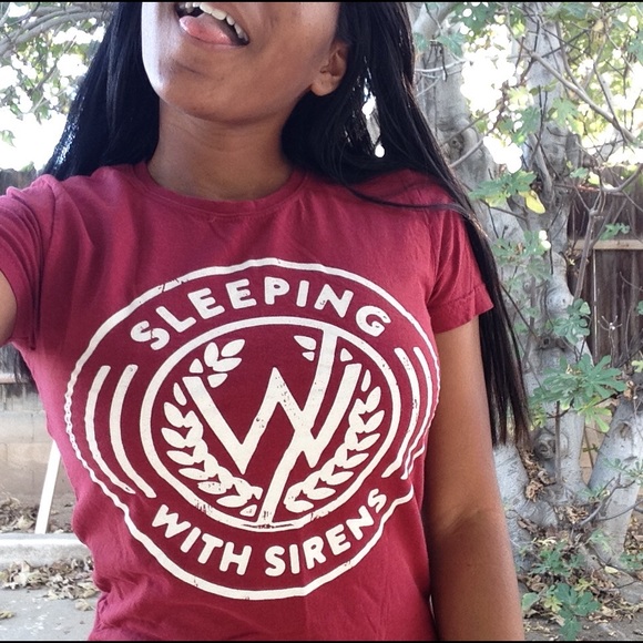 Burgundy Sleeping with Sirens t shirt