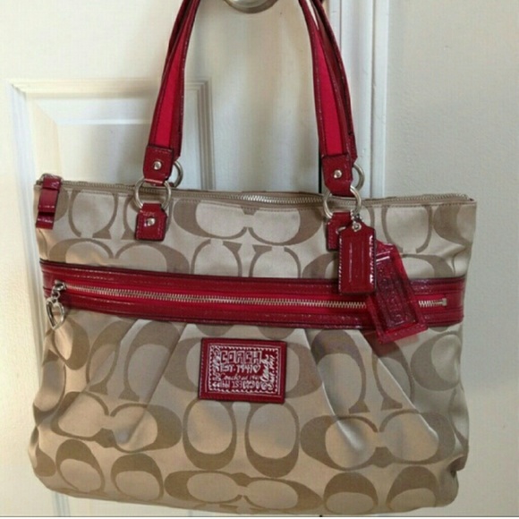Coach Poppy F20026