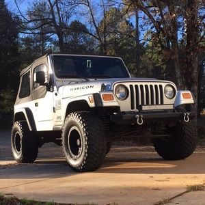 Meet your Posher, Caleb