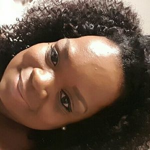 Meet your Posher, Nina