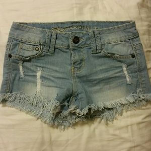 Denim shorts💙