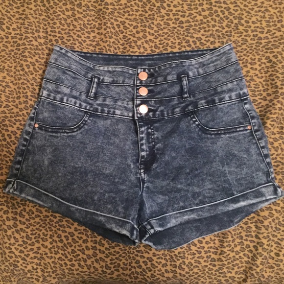 Acid wash High waisted shorts