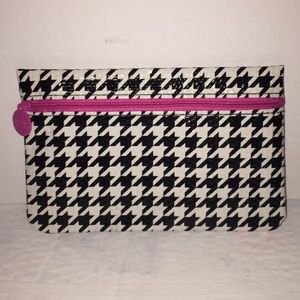 Makeup bag