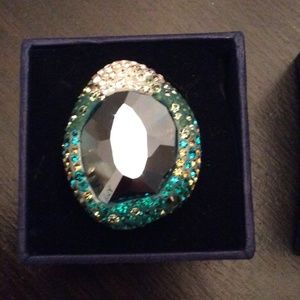 AMAZING SWAROVSKI RING!!!!