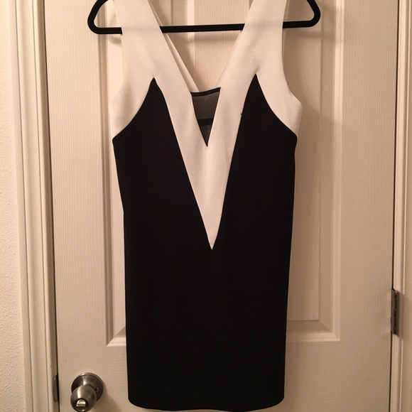 ❌SOLD❌Zara black and white dress size small - Picture 1 of 4