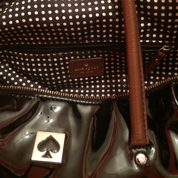 SALE! ♠️Kate Spade ♠️ large patent leather bag 💖 - Picture 2 of 4