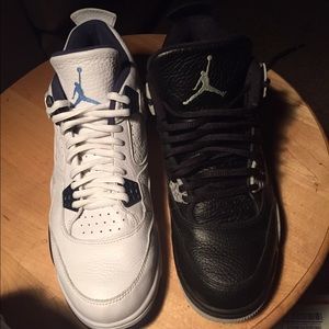 Jordan retro 4 Oreos size 10 Columbia size 10.5