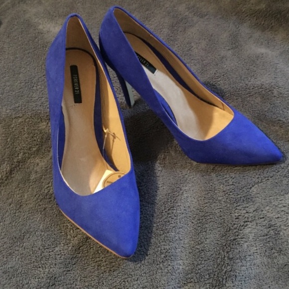 F21 pumps