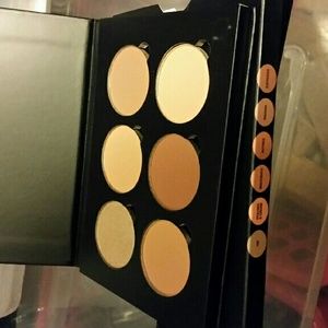 Anastacia Beverly Hills contour pallet