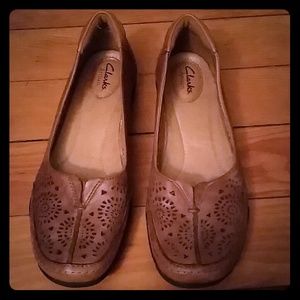 *NEW* larks Artisan Women's Flats