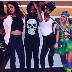 Meet your Posher, Lauren