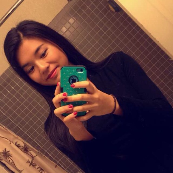 Meet your Posher, Ava