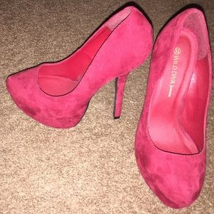 Red pumps! Perfect condition