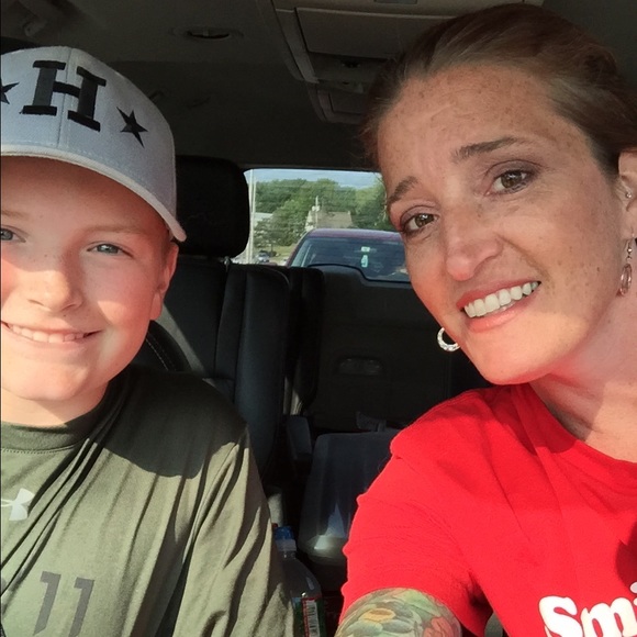 Meet your Posher, Steph - Picture 2 of 2